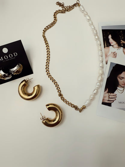 Lucia Pearl Necklace