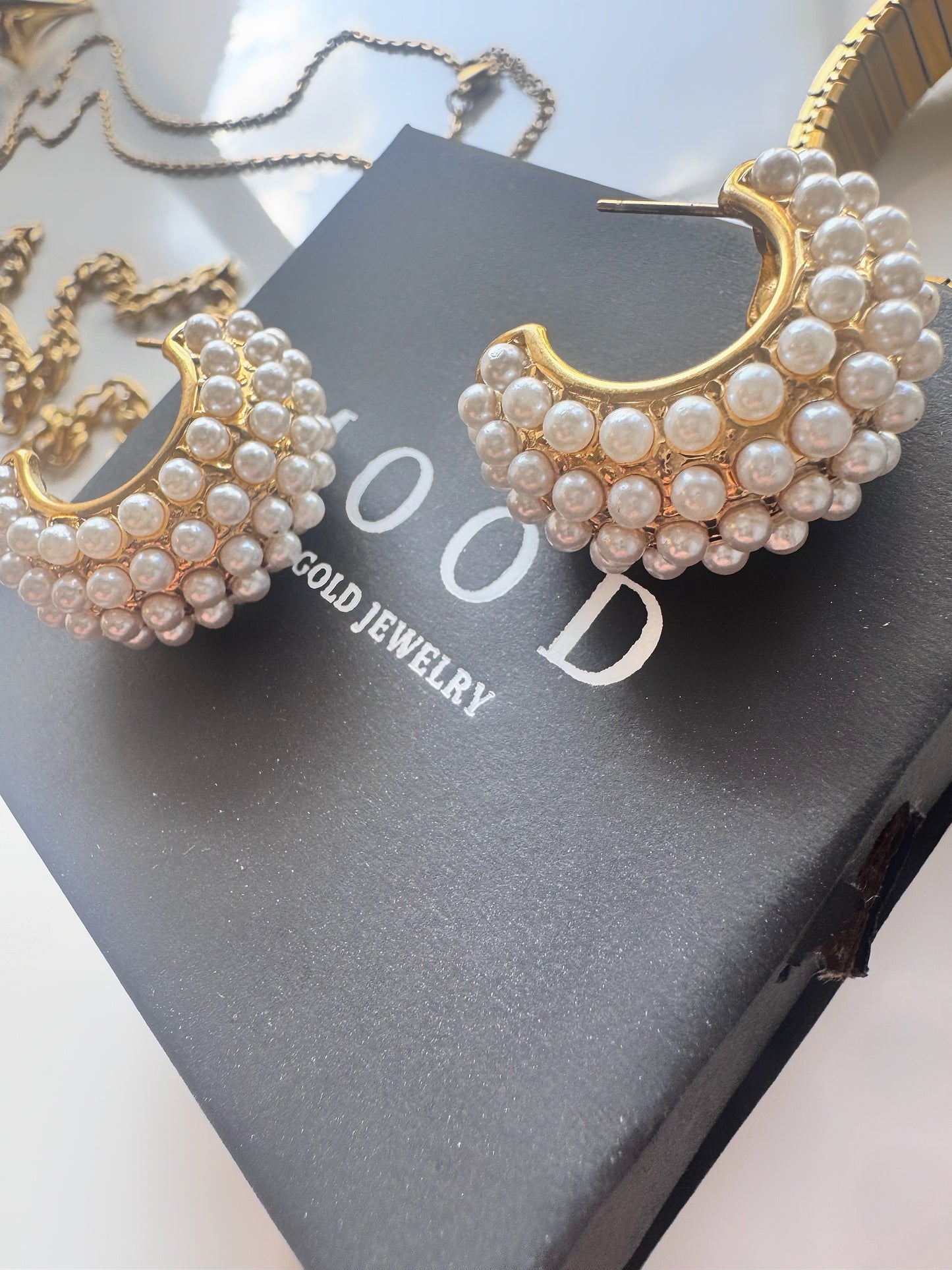 Make a Statement Pearl Earrings