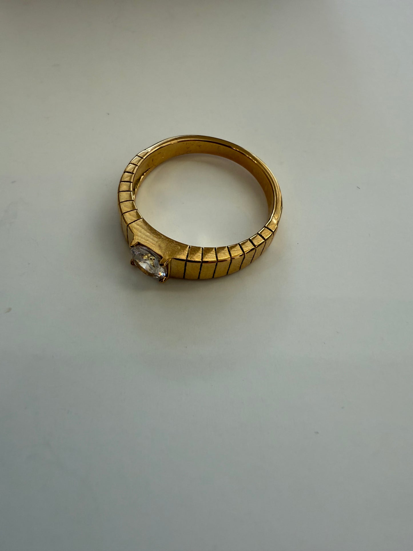 Leia Ring