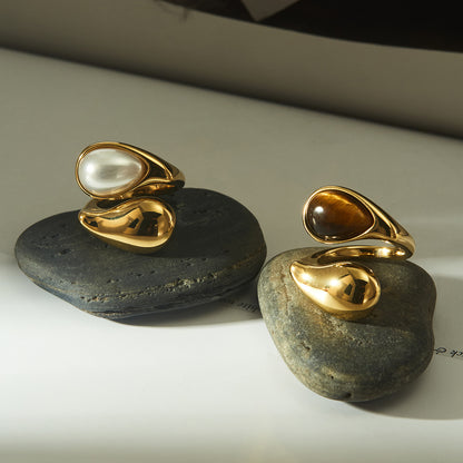 Hera Pearl Ring Adjustable