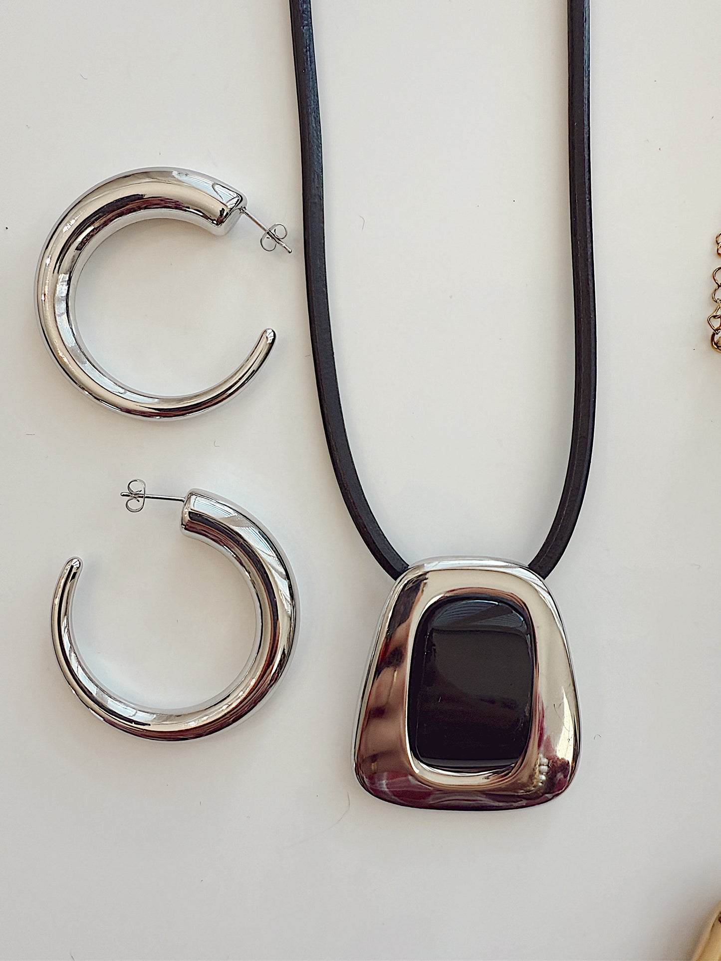 Rhett Onyx Rope Pendant Necklace