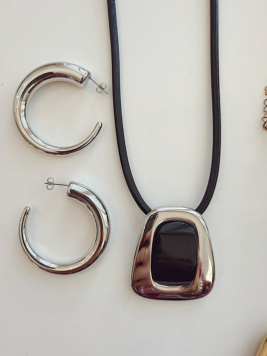 Rhett Onyx Rope Pendant Necklace