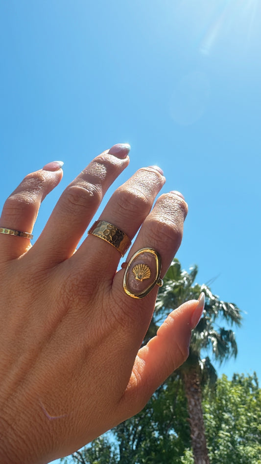 Shell Glimmer Ring