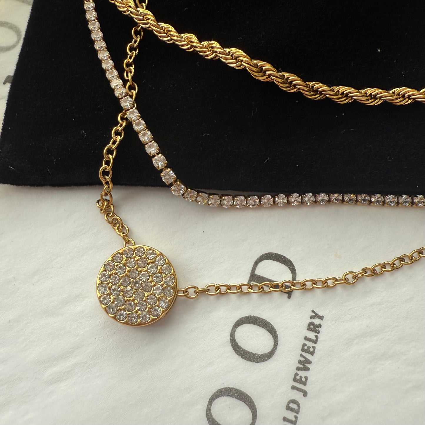 Halo Diamond Pendant Necklace