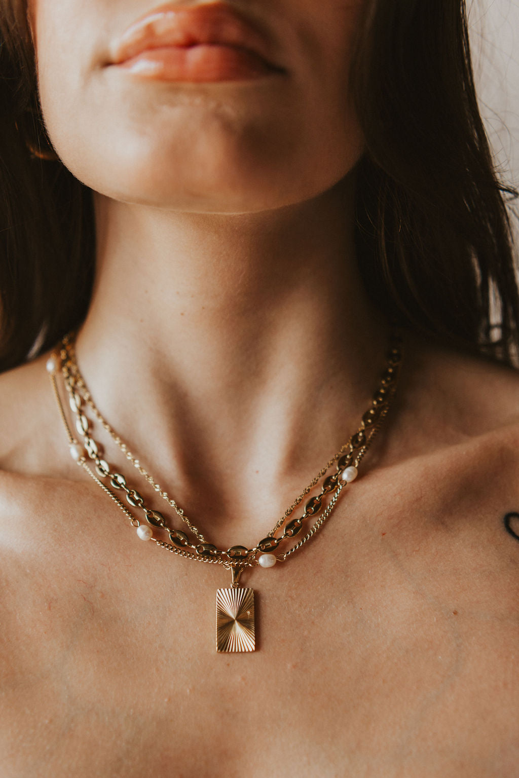 Golden Ray Pendant Necklace