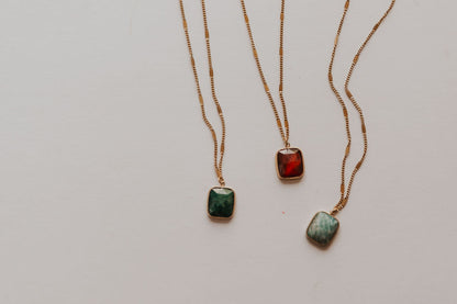 Noa Stone Necklace Pendant (3 Colors)