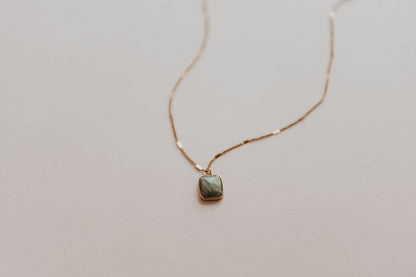 Noa Stone Necklace Pendant (3 Colors)