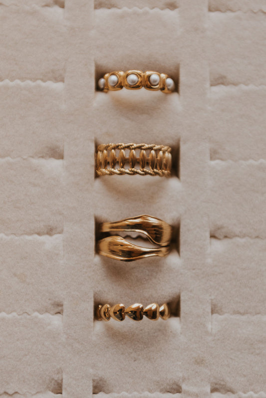 February Ring Set
