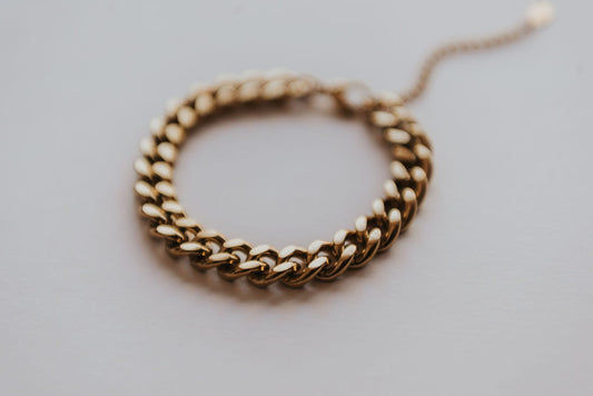 It Girl Chain Bracelet