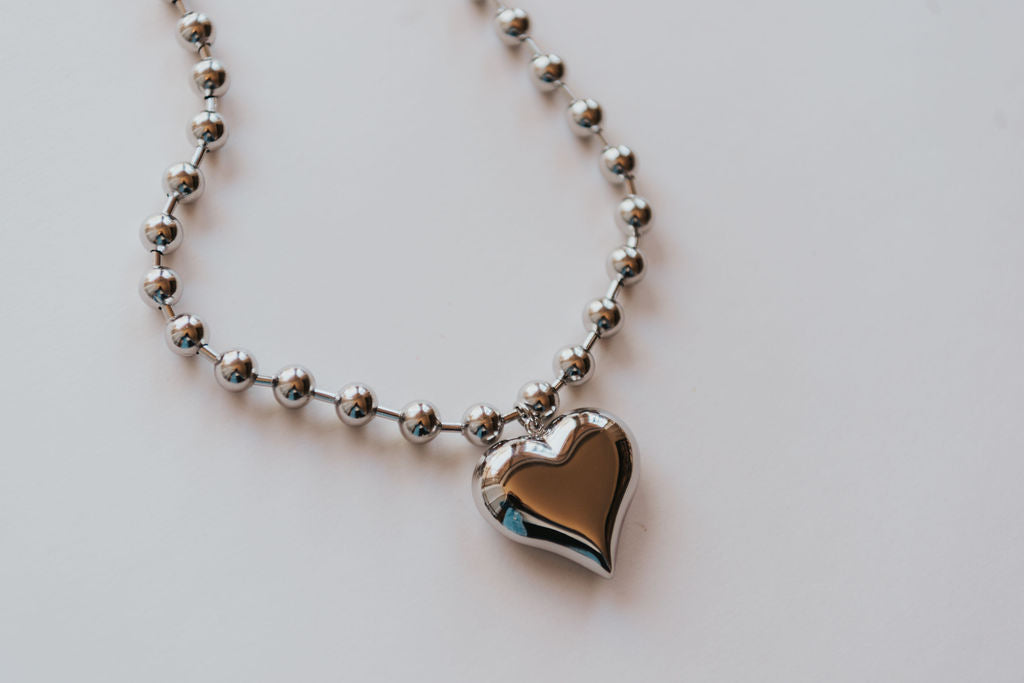 Chunky Heart Choker