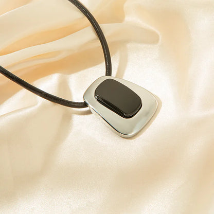 Rhett Onyx Pendant Necklace