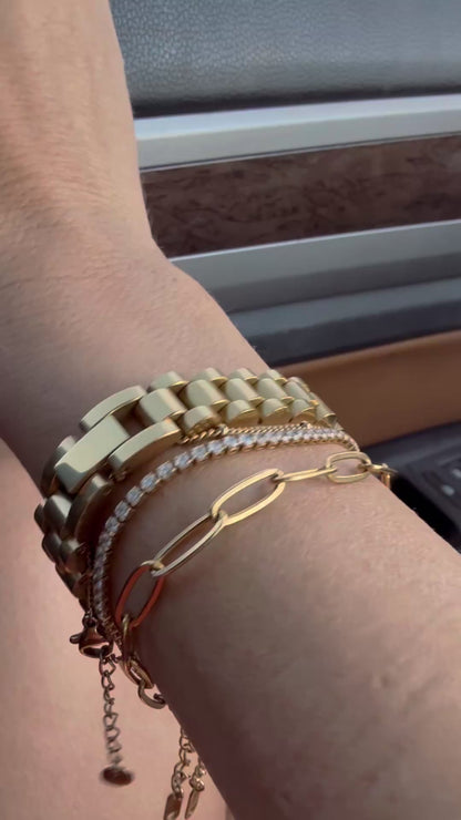 Dainty Paper Clip Bracelet